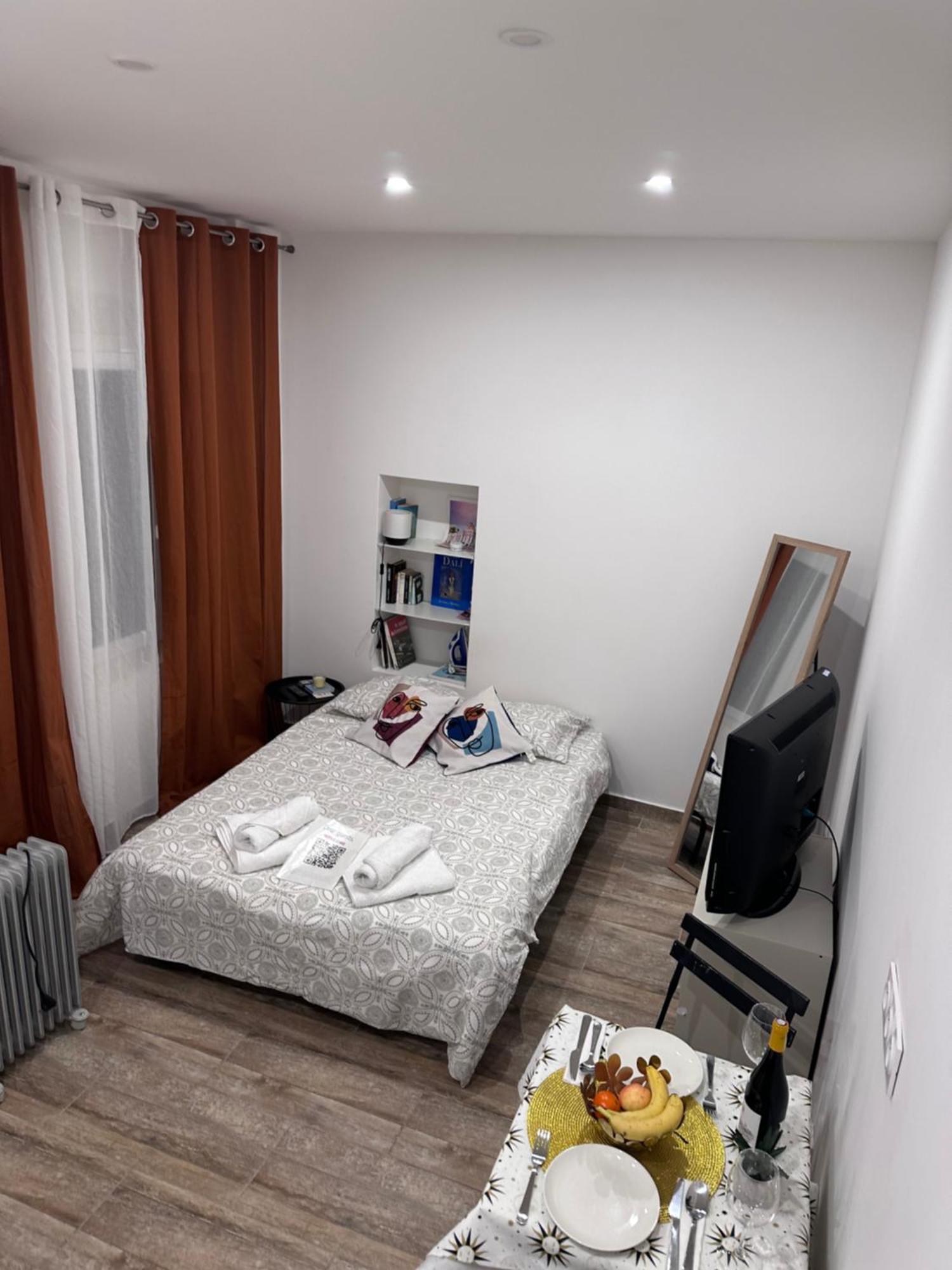 Cosy Studio Vieux Nice A 2 Pas De La Mer Exteriör bild